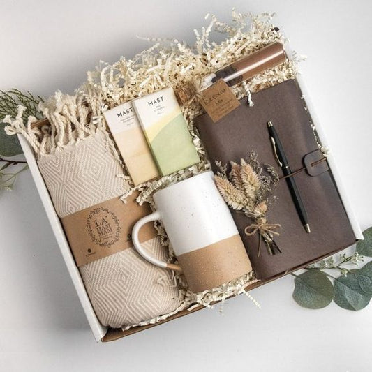 Corporate gift hamper